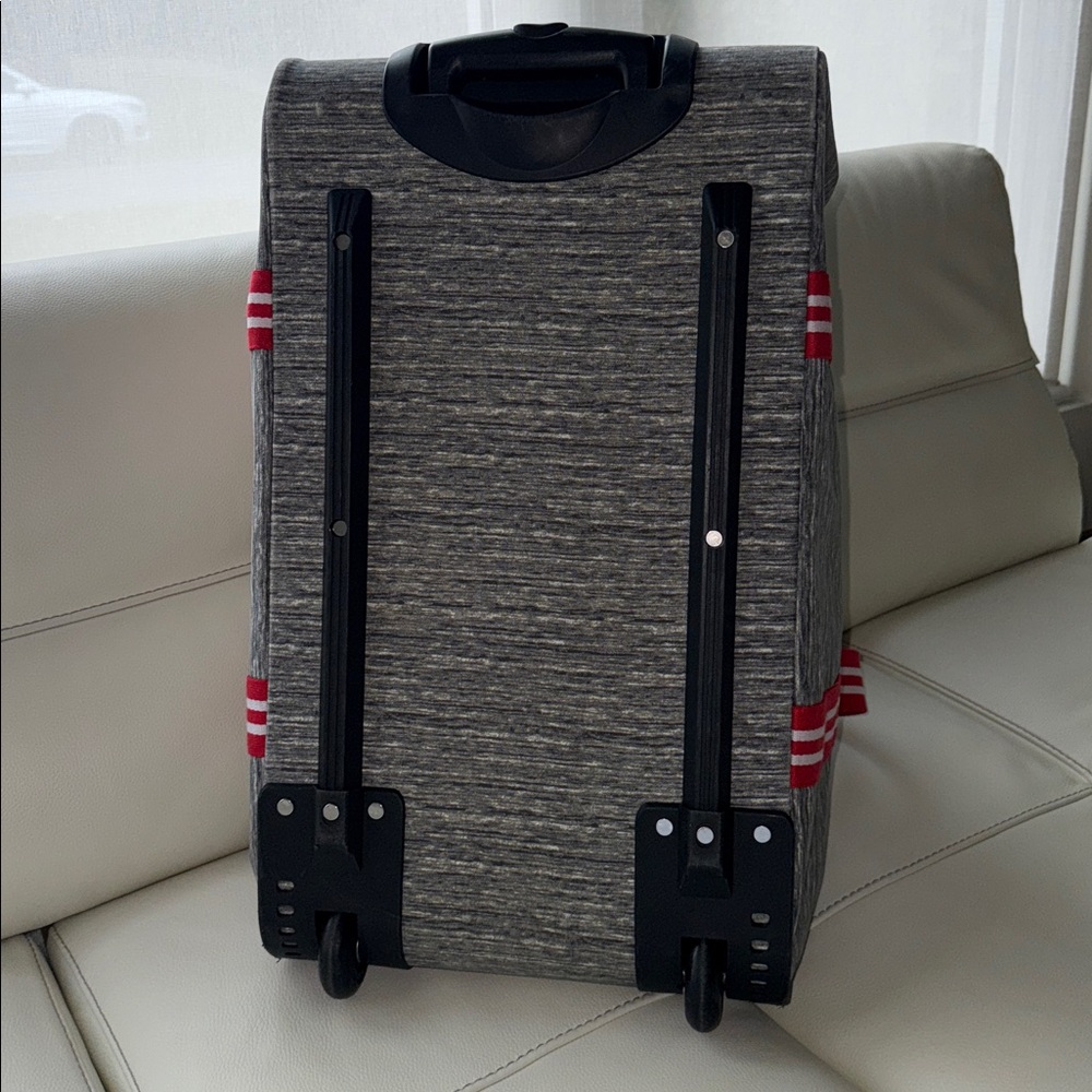 PINK Victoria's Secret Gray Duffel Rolling Bag - Picture 12 of 17